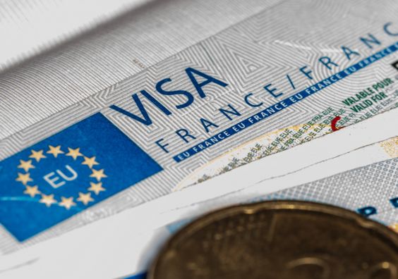 Dịch vụ dịch thuật công chứng hồ sơ xin visa là gì?